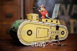 Vintage Marx Tin Litho Wind Up Military Tank with Key Doughboy soldier antique
