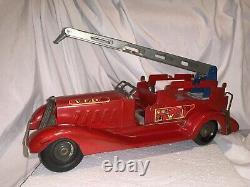 Vintage Marx VFD Fire Engine Water Tower Truck Wind Up Toy