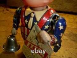 Vintage Occupied Japan Tin & Celluloid NEWS BOY Wind Up Toy Works Original