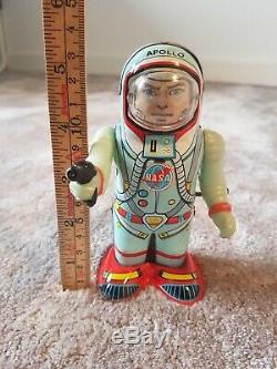 Vintage Original Shudo Japan Wind Up Apollo NASA Space Man Robot Tin Toy 1960's