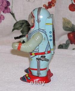 Vintage Original Shudo Japan Wind Up Apollo Space Man Robot Tin Toy 1960's