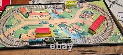 Vintage Ranger Steel #410 Model Mechanical Railroad Toy Train Set with Box