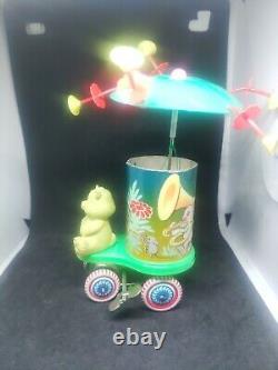 Vintage Rare Wind Up Clockwork Bird's Music Cart, Made in Japan. Free Shipping