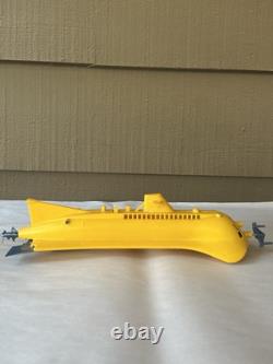 Vintage Remco SEAVIEW Submarine 1965 Voyage To The Bottom Of The Sea toy