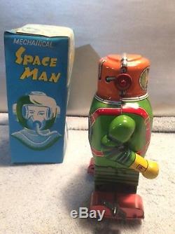 Vintage S. Y. Working Tin toy mechanical space man robot made Japan original box
