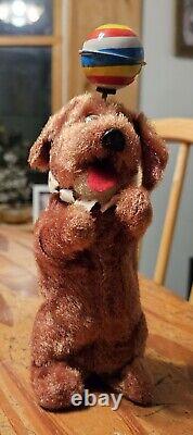 Vintage Scooby-Doo Wind Up Toy. 7 Inch Tall. Tail Wags Head & Ball Rotates