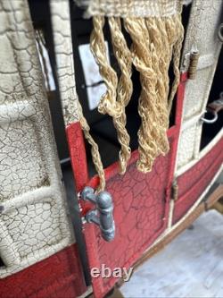 Vintage Stagecoach Wagon Metal Display Toy Model Red And White Rustic