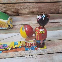 Vintage TPS Japan Mechanical Bear Playing Ball Tin Wind Up Toy w Original Box