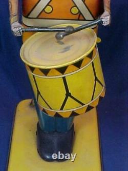 Vintage Tin Wind Up Wolverine Drum Major #27 13 1/2 Tall Working Condition