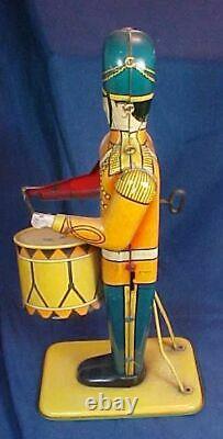 Vintage Tin Wind Up Wolverine Drum Major #27 13 1/2 Tall Working Condition