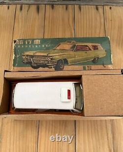 Vintage Traveling Car Tin Toy RARE Old China Toys