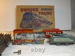 Vintage Unique Art Mfg. #400 Mechanical Train Set Wind Up with box