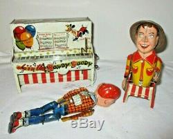 Vintage Unique Arts Co Tin Wind Up Howdy Doody & Bob Smith, Piano Character Toy