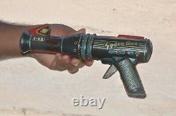 Vintage Wind Up Fine S 58 Sparkle Space Gun T. N Mark Litho Tin Toy, Japan