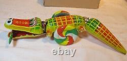 Vintage Wind Up SNAPPING ALLIGATOR With leaping fish, Original Box, Japan by NGS