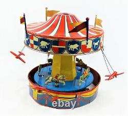 Vintage Wolverine No. 31 Merry-go-round Musical Carousel Tin Wind Up Litho Toy