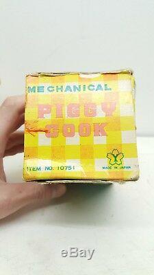 Vintage Yonezawa Mechanical Piggy Cook Tin Windup Toy with Original Box Works