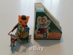 Vintage tin toy rare wind-up clockwork cat on cycle MS 803 Made in CHINA 50's