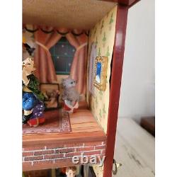 Vintage wind-up music dollhouse family Xmas present toy kid