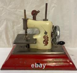 Vtg. 1950 Little Betty Senior Child's Hand Crank Sewing Machine Toy Model