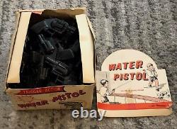 Water Pistol Toy in Store Display Box Squirting Unused Vintage 36 Old Toys NOS