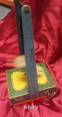 Wyandotte Tin Wind Up Toy Man On The Flying Trapeze Sport Athletic WORKING 1941
