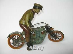X-Rare antique Müller & Kadeder Singe Cylinder Motorcycle withDriver Crank Tin Toy