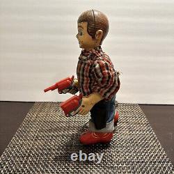 Yonezawa Marshall Wild Bill Metal toy mechanical cowboy For Display Parts READ