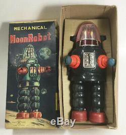 Yonezawa Mechanical Moon Robot Japanese tin wind-up vintage 1960's sparky toy